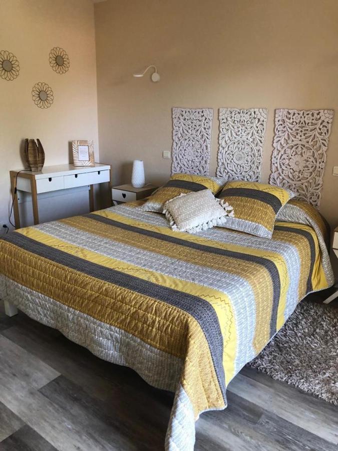 Bed and Breakfast Lagalerne Neuville-du-Poitou Exterior foto